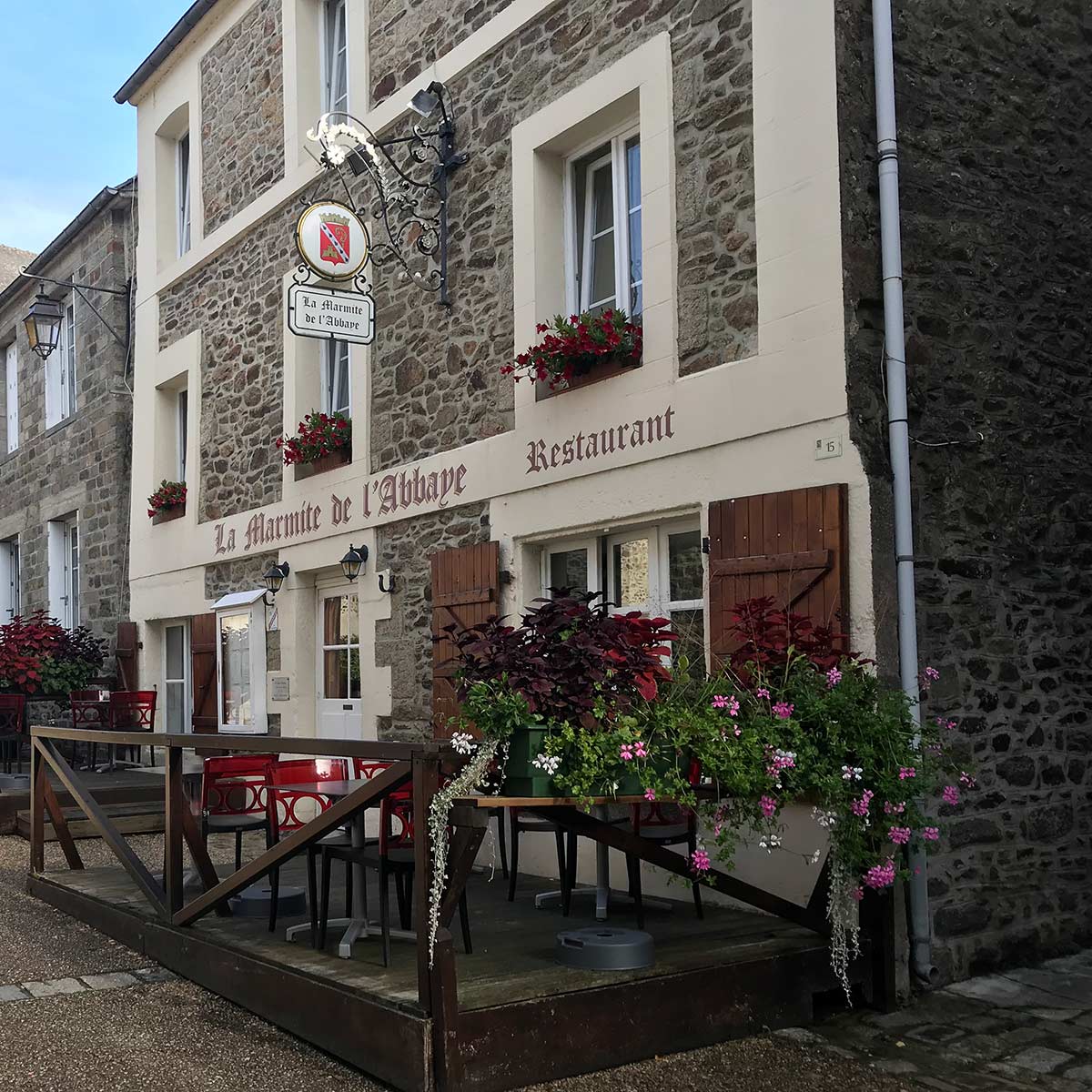 Dinan Self Catering Apartments and Holiday Cottage in Brittany / Local Amenities